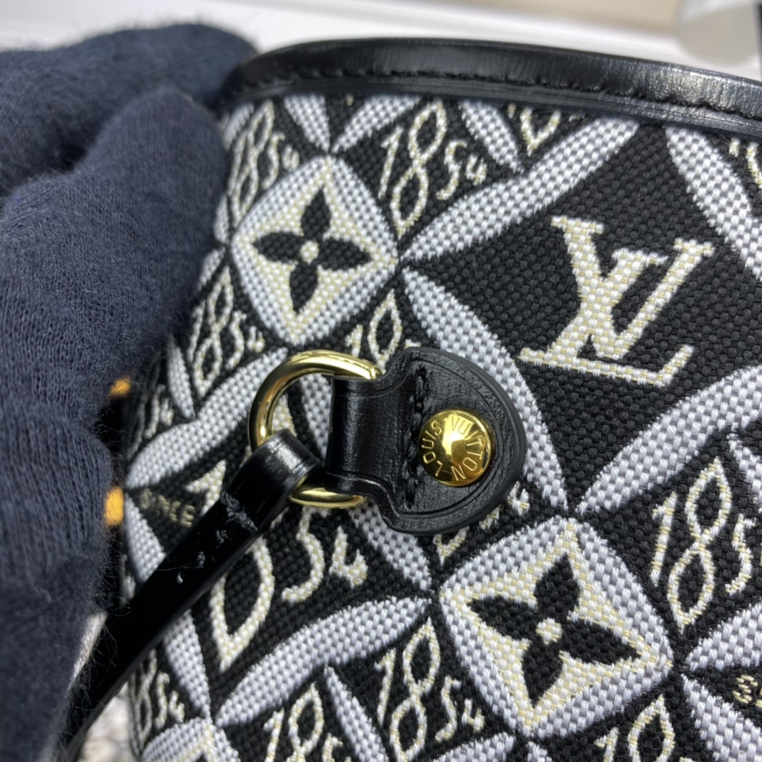 Louis Vuitton SINCE 1854 NEVERFULL MM Monogram Handbag M57230 Grey